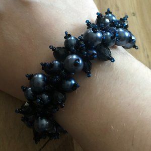 Shades of Navy Beaded Bracelet, Faux Pearl, Faceted and Seed Beads